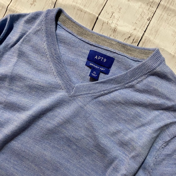 •APT 9• SERIOUSLY SOFT V NECK SWEATER - Picture 2 of 4